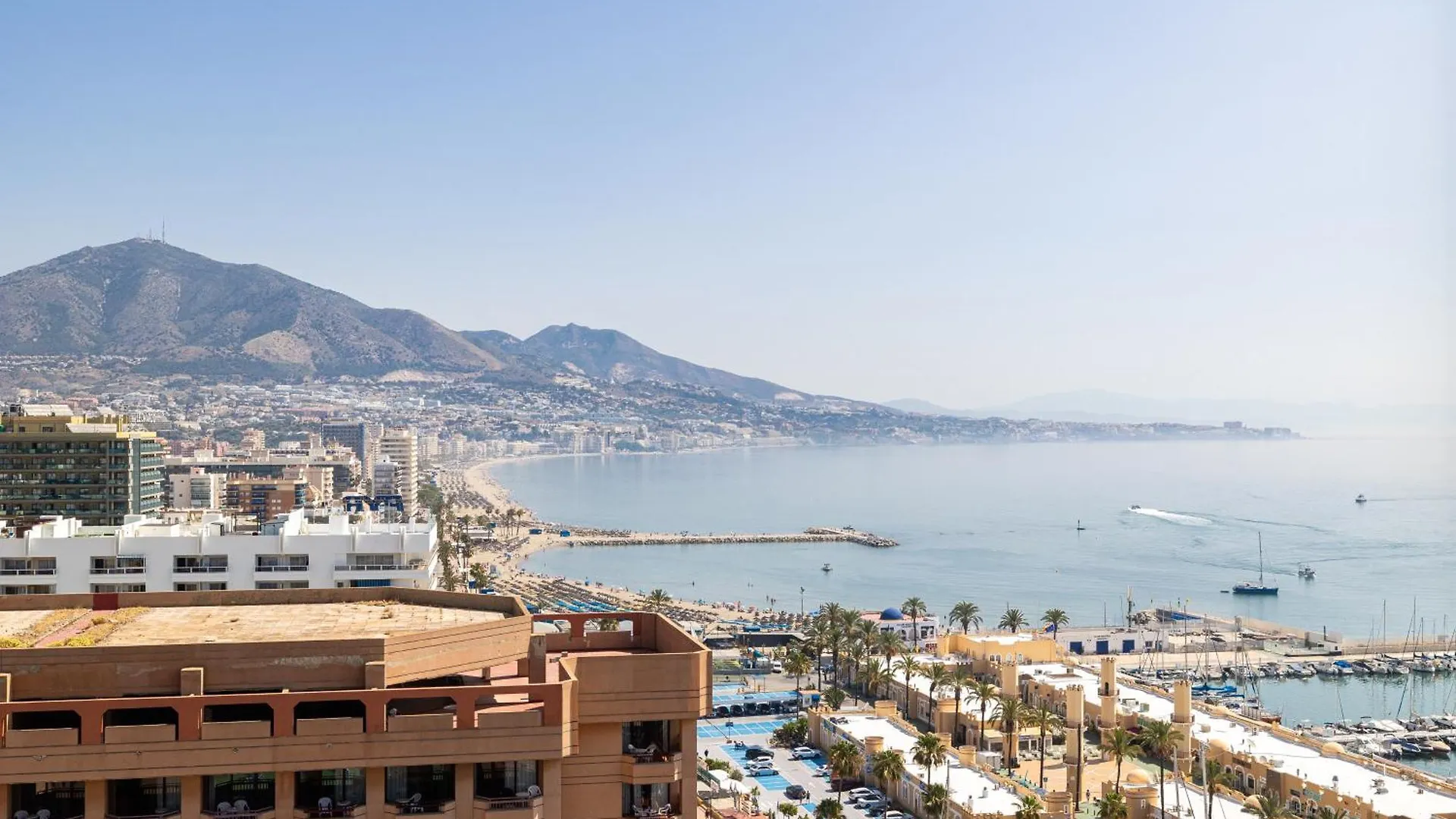 Duplex Sea Views & Private Pool By Aora Stay Fuengirola 0*,  España